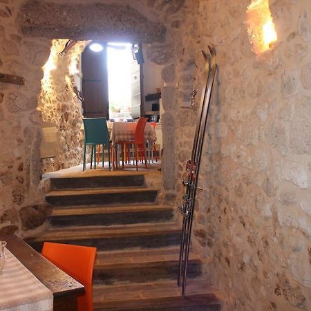 Le Pagliare Del Gran Sasso Assergi Exterior foto