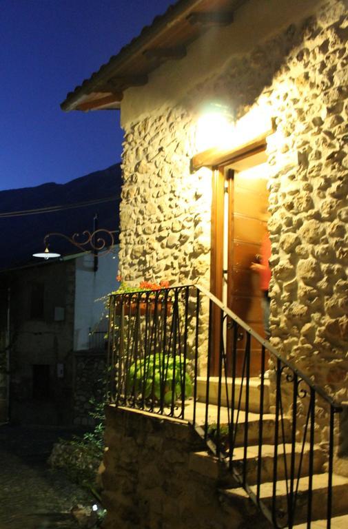 Le Pagliare Del Gran Sasso Assergi Exterior foto